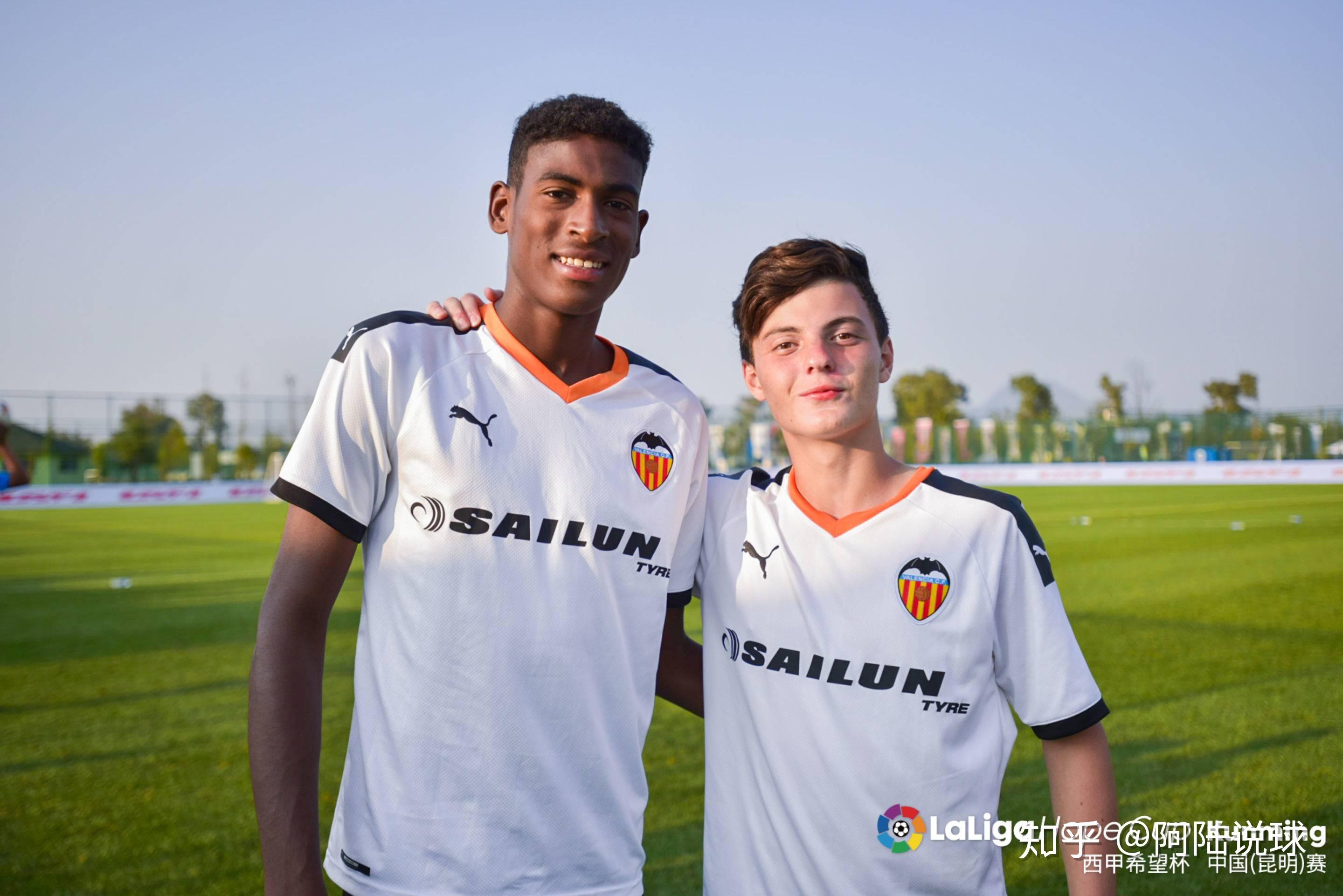 包含青训与商业化的平衡：如何避免急功近利？的词条