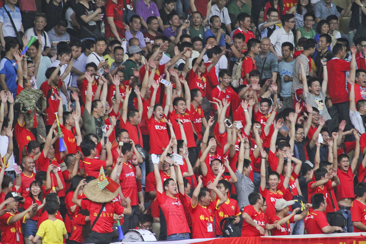 华体会官方网站下载-印度板球队世界杯夺冠，举国欢庆的简单介绍